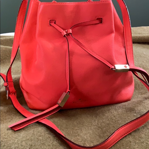Kate Spade corral bucket bag - Picture 2 of 16